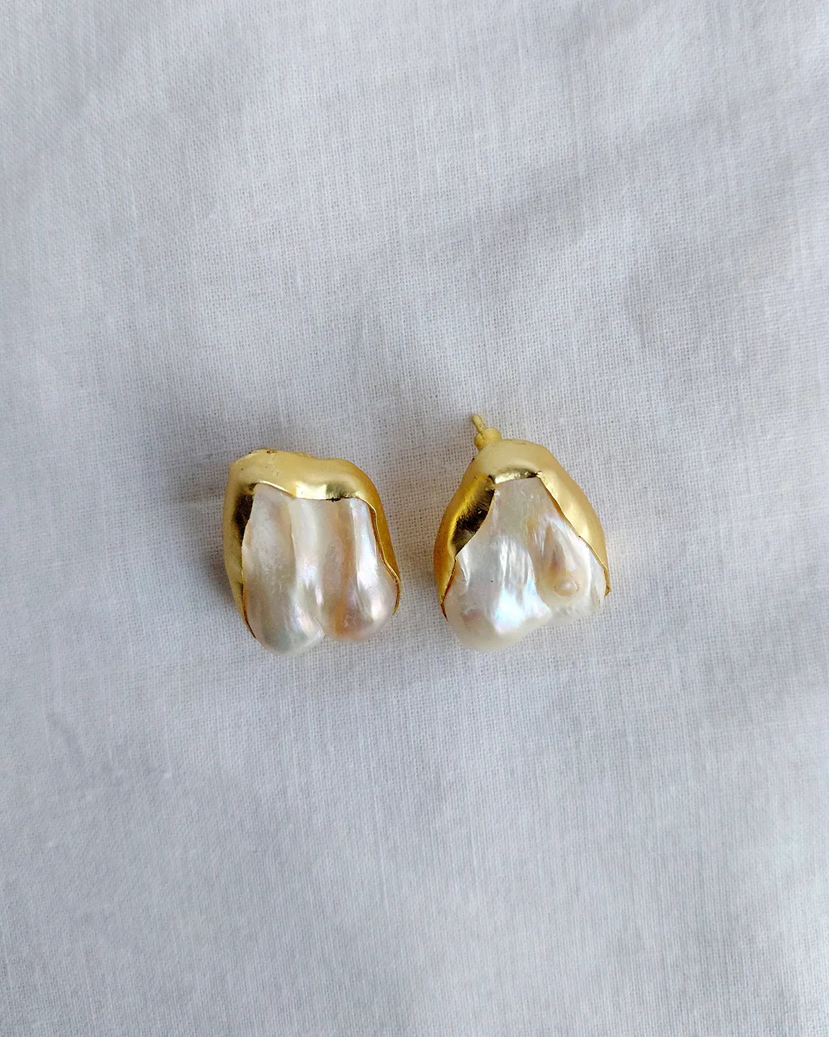 18K gold-plated real pearl sculptural stud earrings