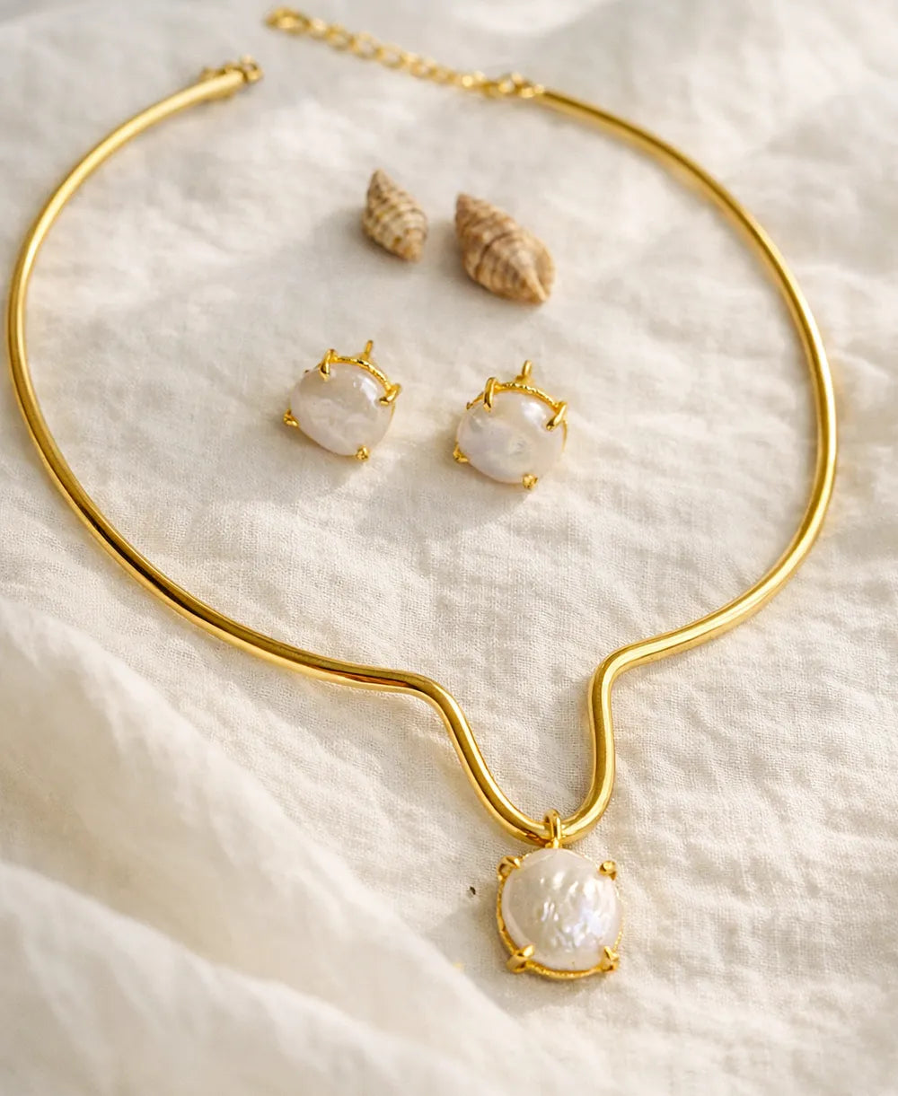 Pearl Pendant Necklace & Earring Set