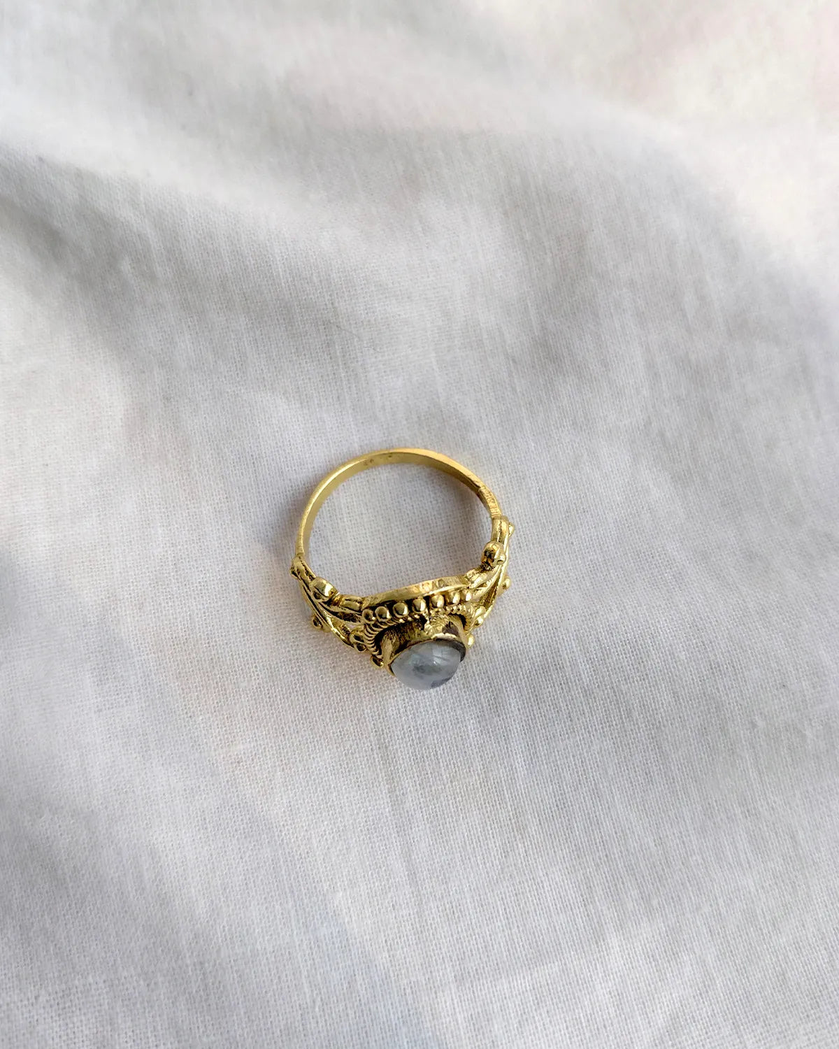 Vintage Scrollwork Gemstone Ring