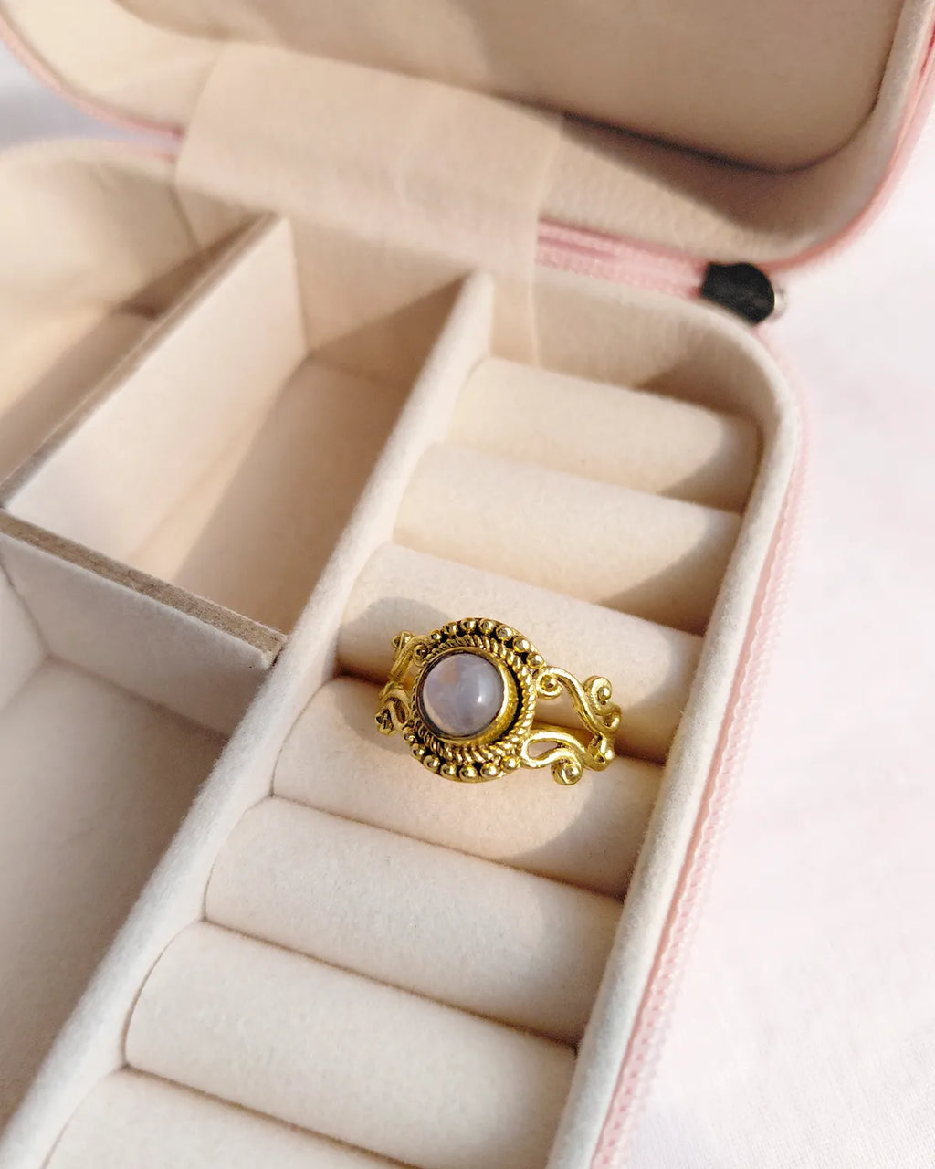 Vintage Scrollwork Gemstone Ring