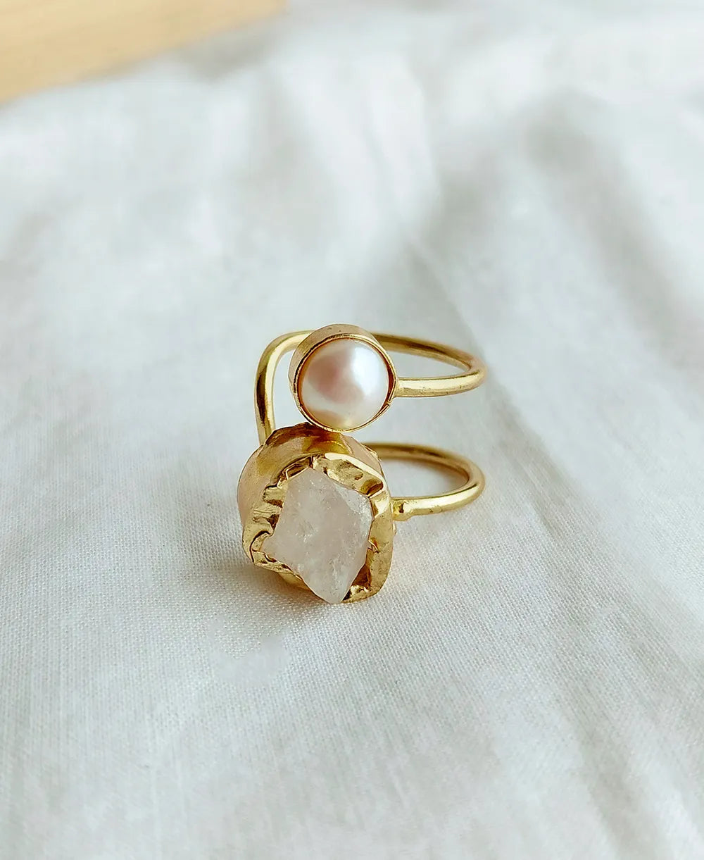 Pearl Kiss Rose Quartz Ring with natural rose quartz gemstone, freshwater pearl and 18K gold-plated adjustable band.