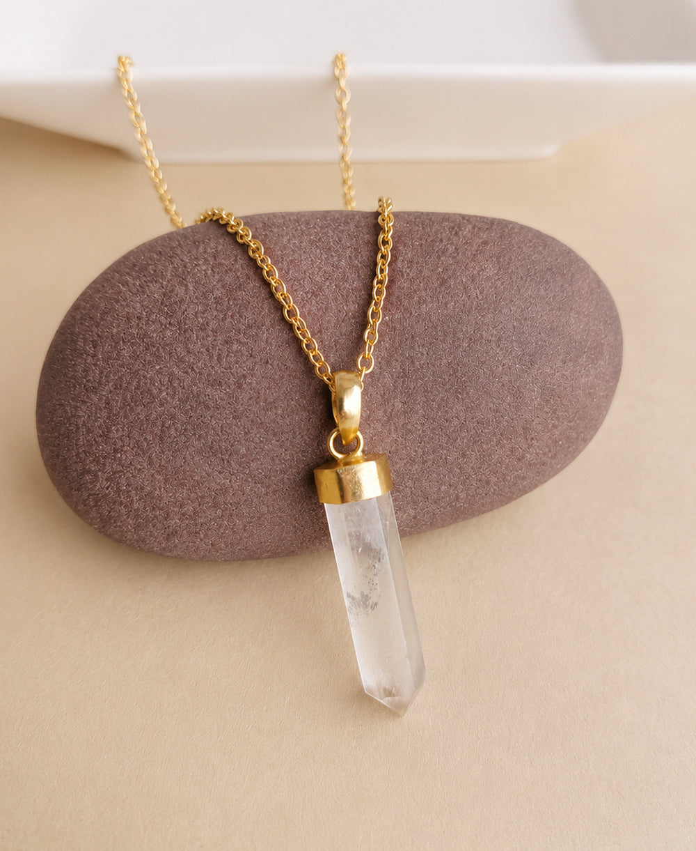 Minimal Clear Quartz Crystal Pendant Necklace