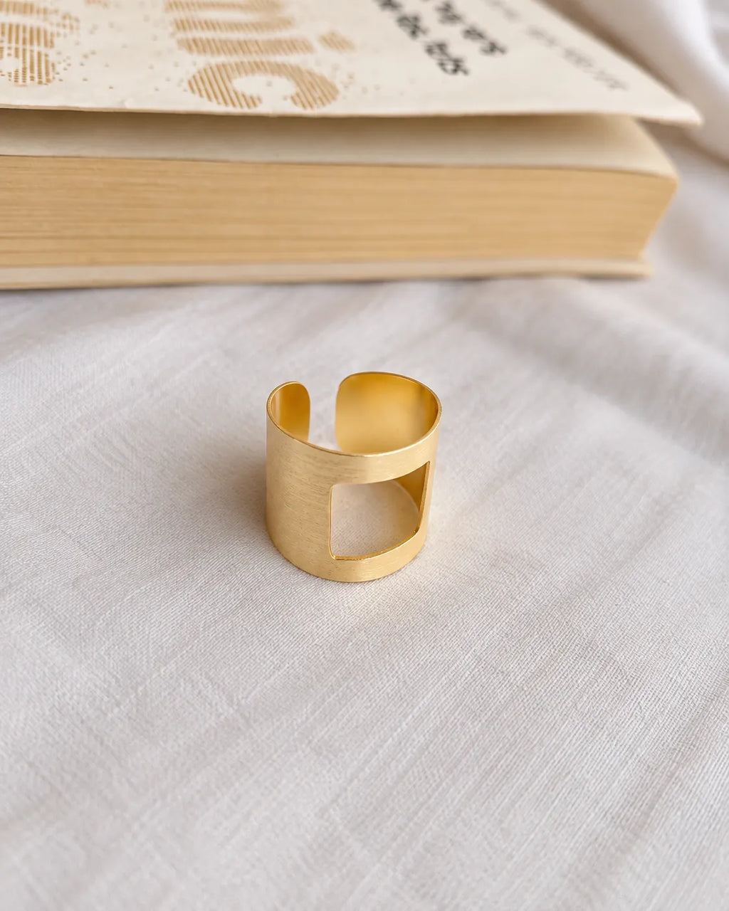 Solmist Muse 18K gold plated geometric cutout cuff ring, photo 1
