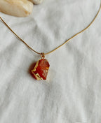 Minimal natural stone necklace for women by Solmist Muse