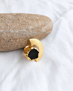 Black Stone Arc Gold Ring photo 1