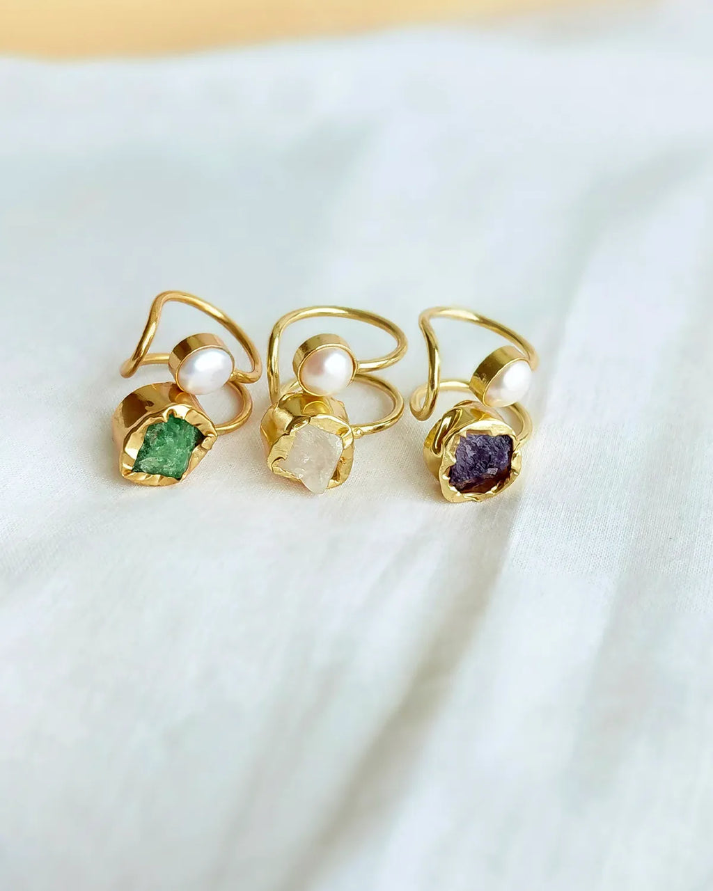 Green natural stone and pearl adjustable gold ring