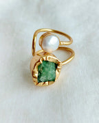 Green natural stone and pearl adjustable gold ring close-up