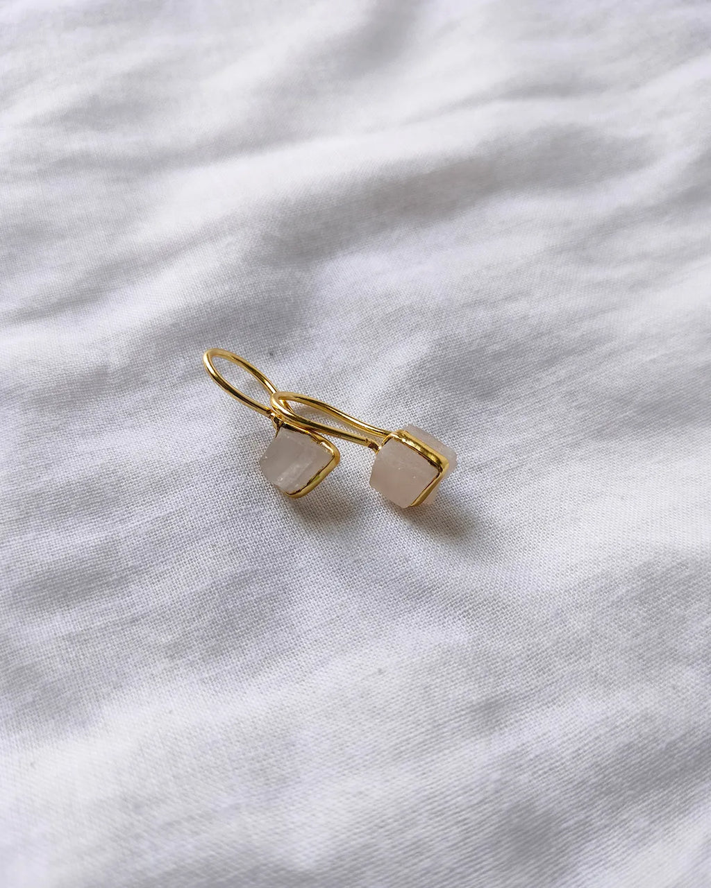 Pale pink raw stone 18K gold-plated hook earrings - view 3