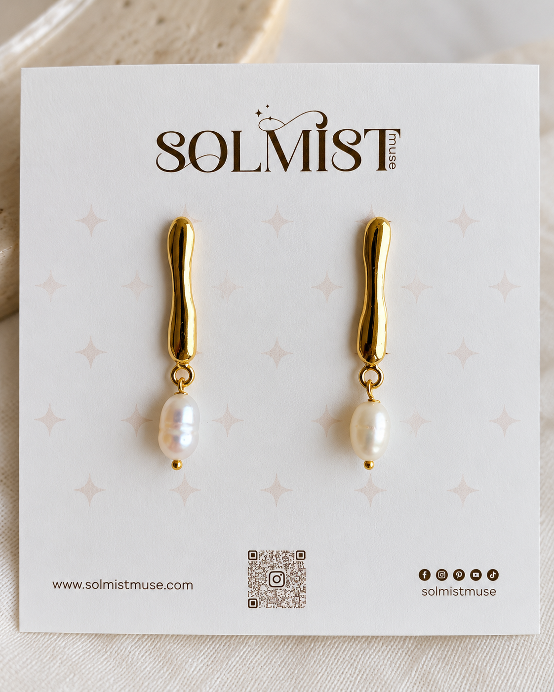 Solmist Muse gold pearl drop earrings